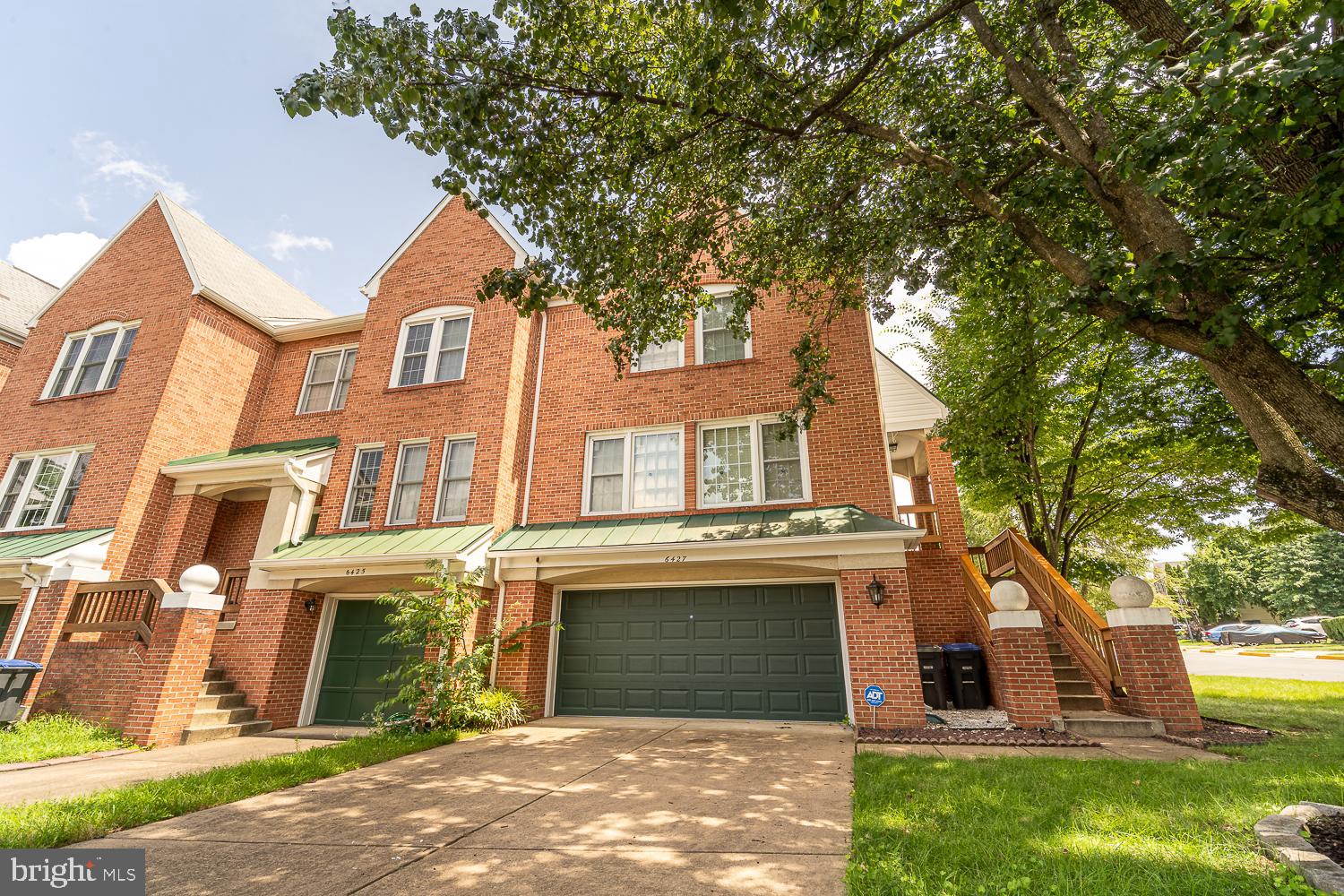 6427 KNAPSACK LANE