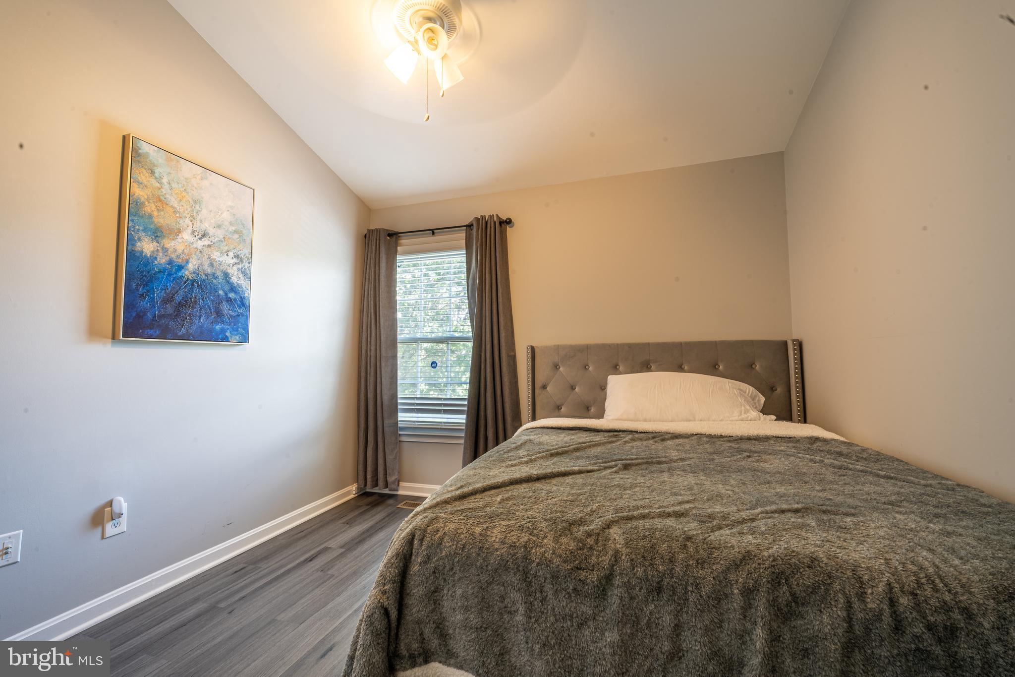 CENTRE RIDGE - Residential