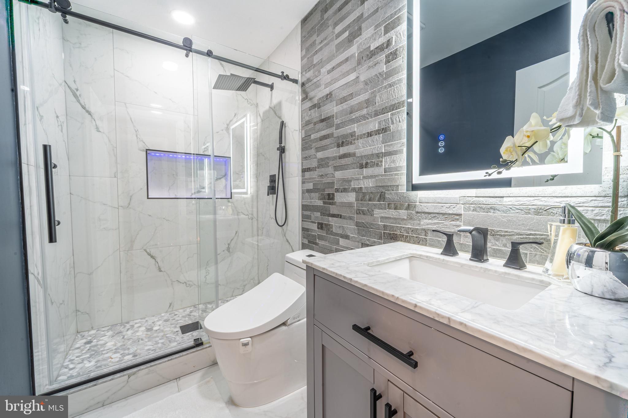 CENTRE RIDGE - Residential