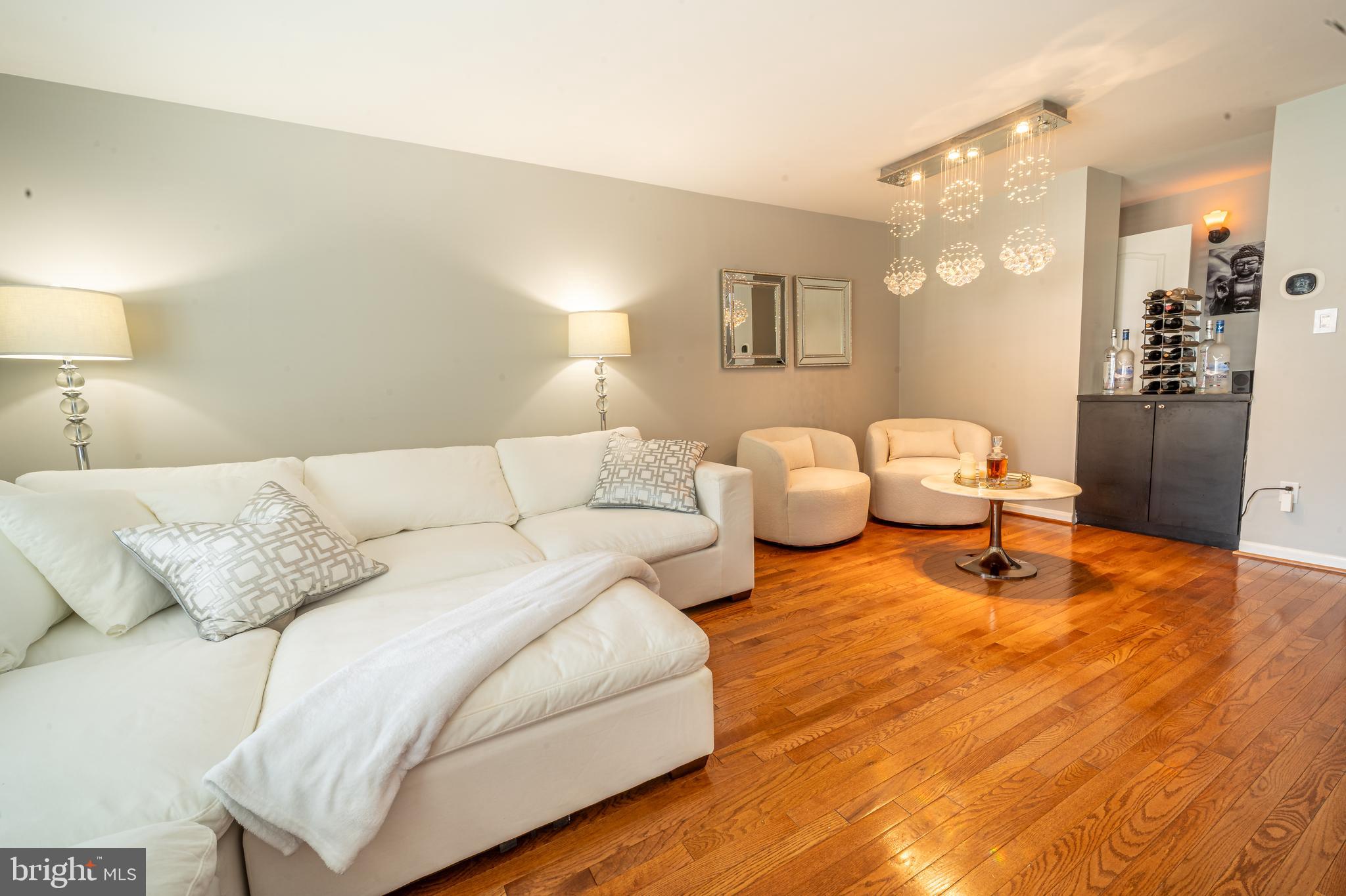 CENTRE RIDGE - Residential