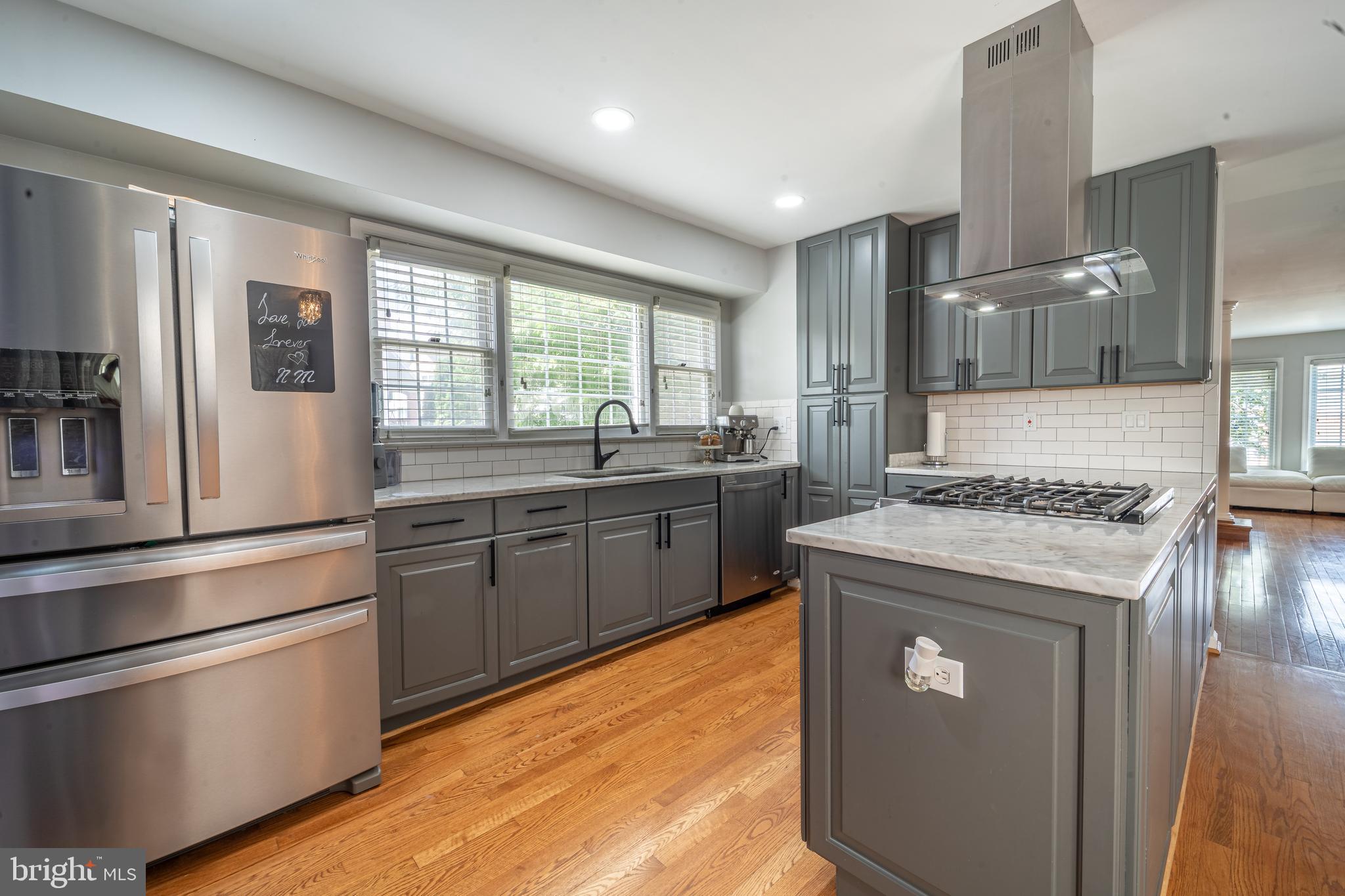 CENTRE RIDGE - Residential