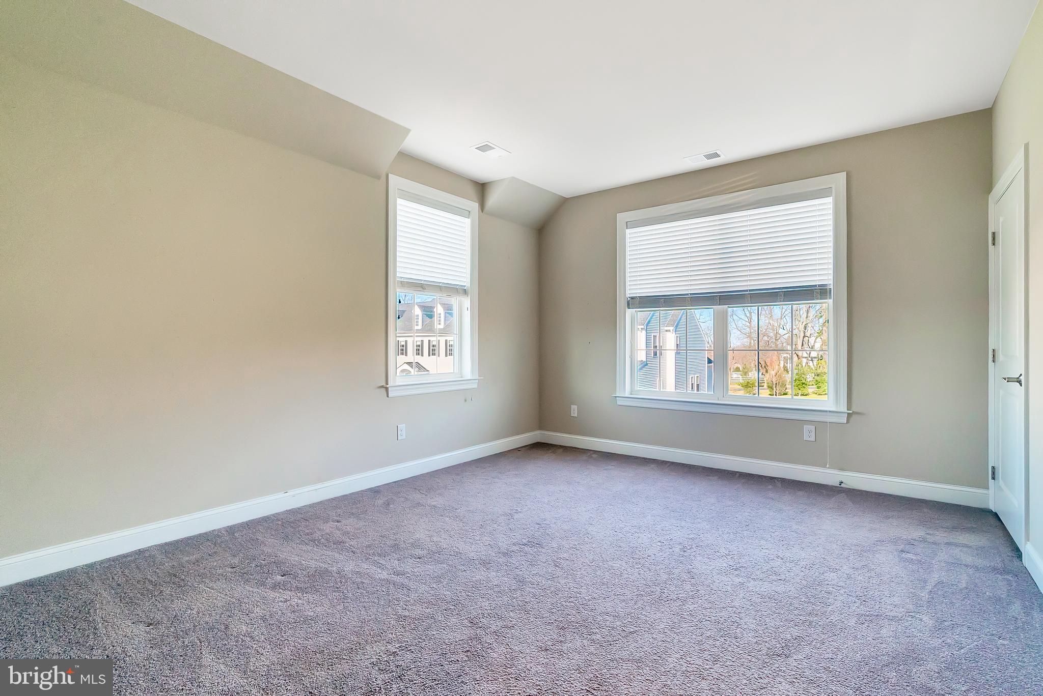 SQUIRES RIDGE - Residential