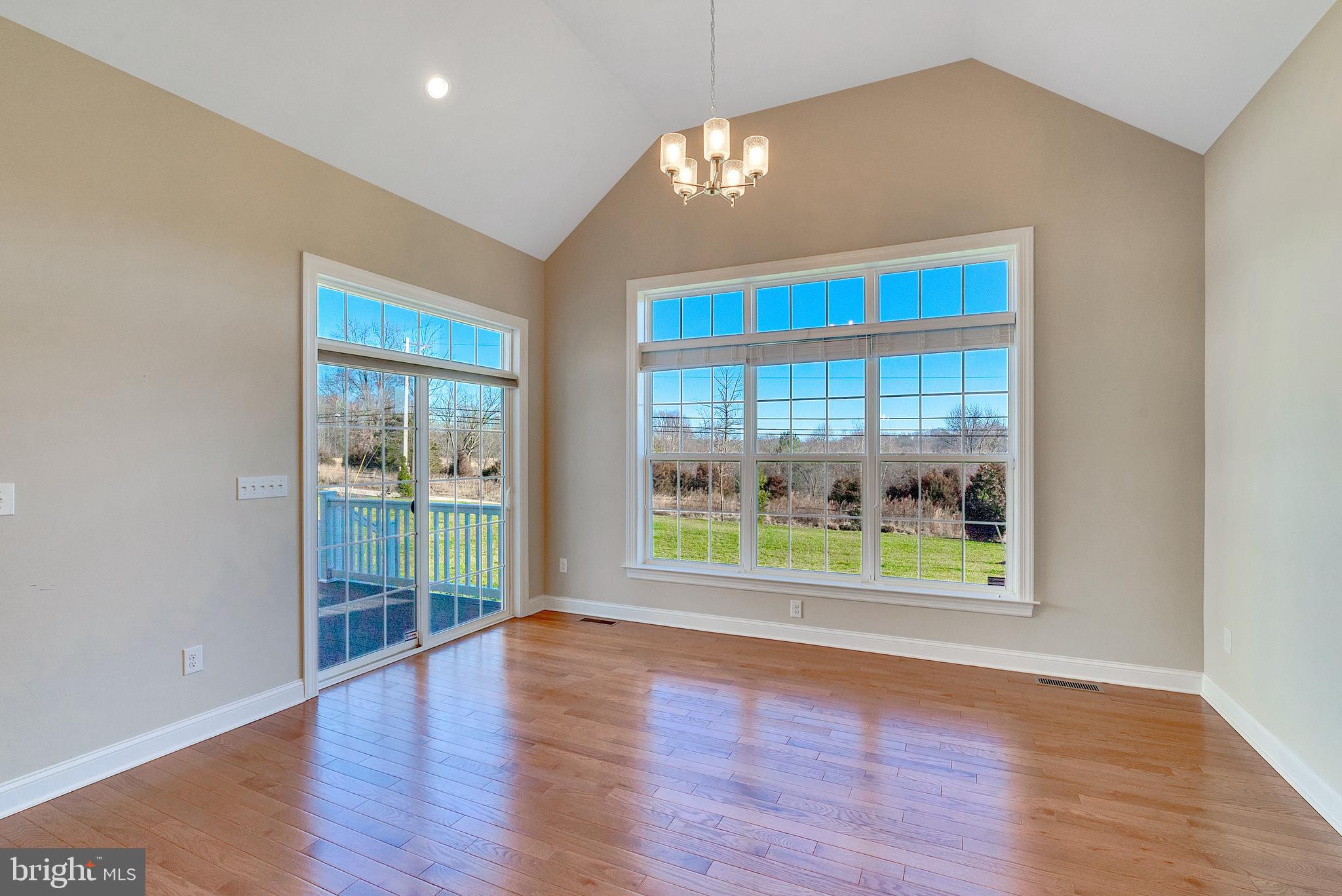 SQUIRES RIDGE - Residential