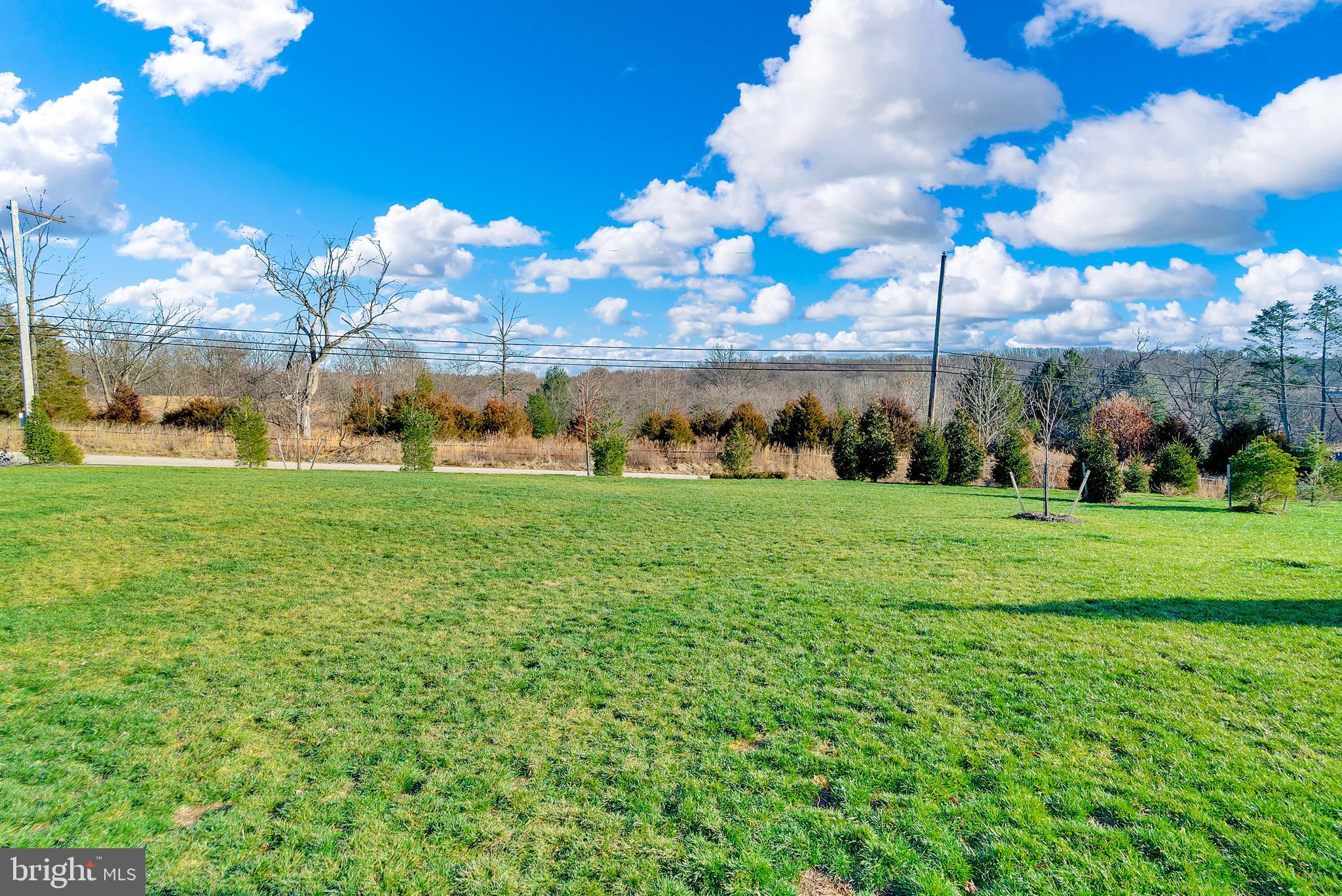 SQUIRES RIDGE - Residential