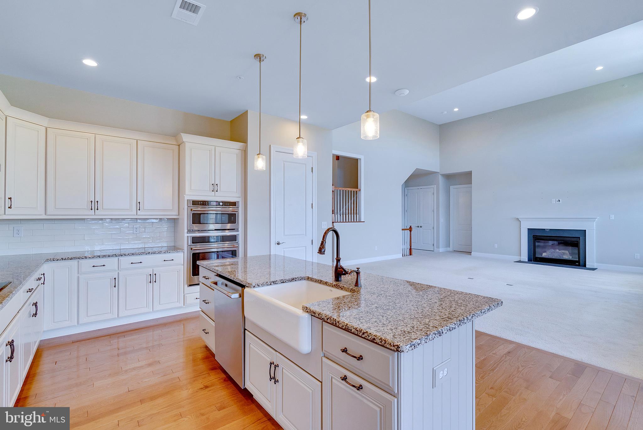 SQUIRES RIDGE - Residential