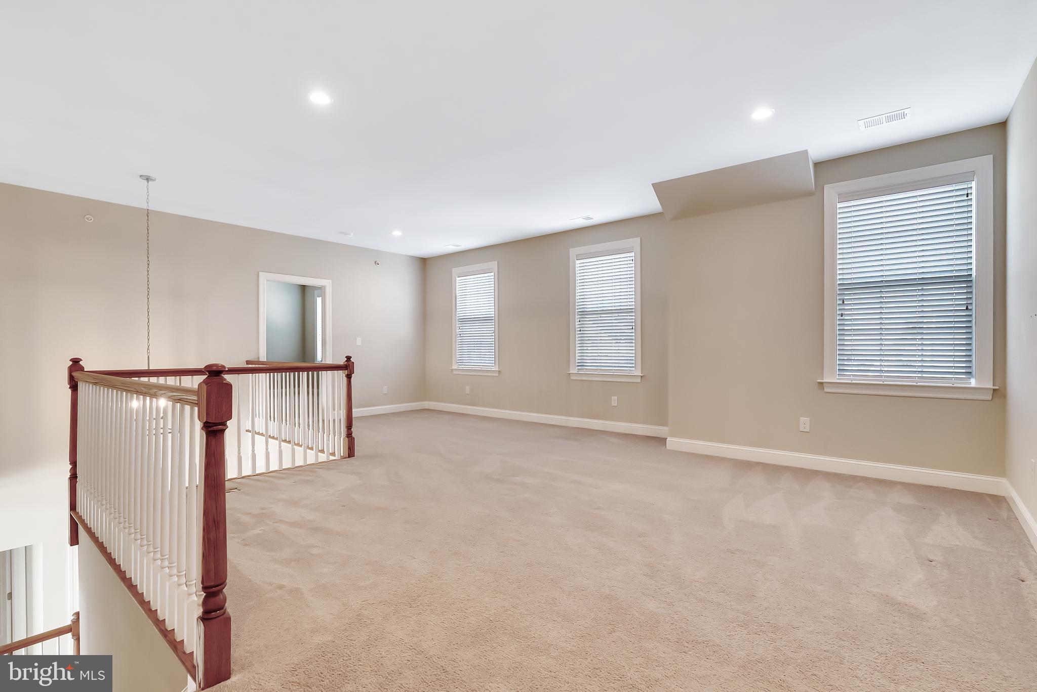 SQUIRES RIDGE - Residential