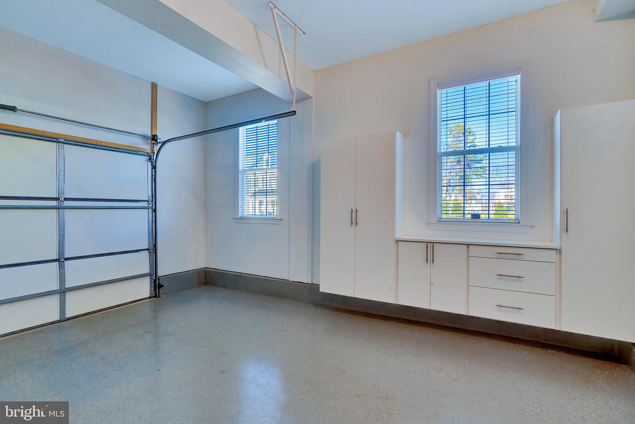 SQUIRES RIDGE - Residential