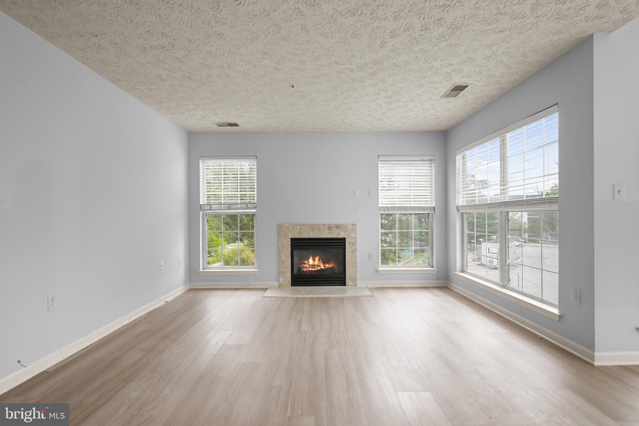 15604 EVERGLADE LANE 5-203