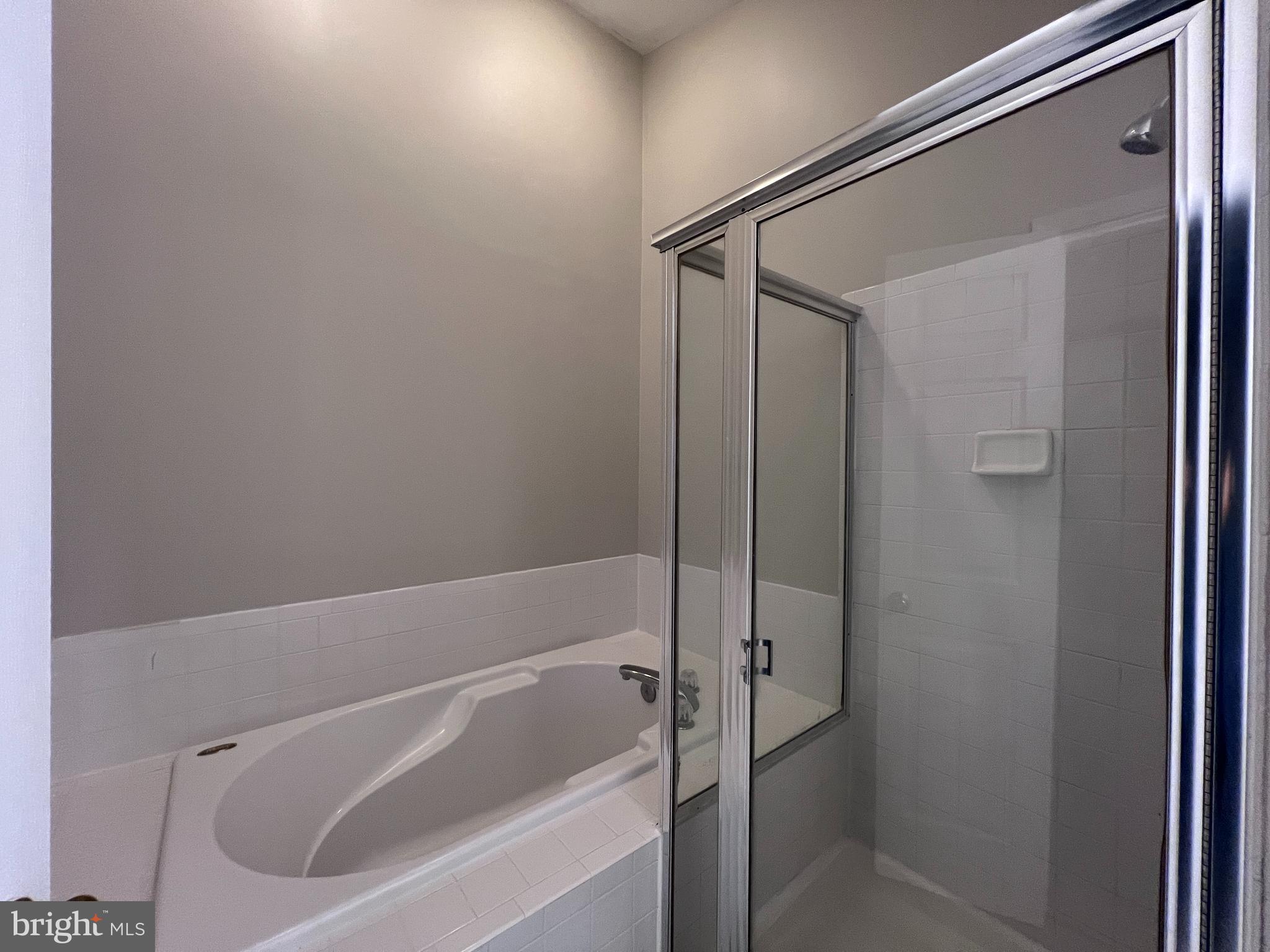 VILLAGES AT SAYBROOKE - Residential Lease