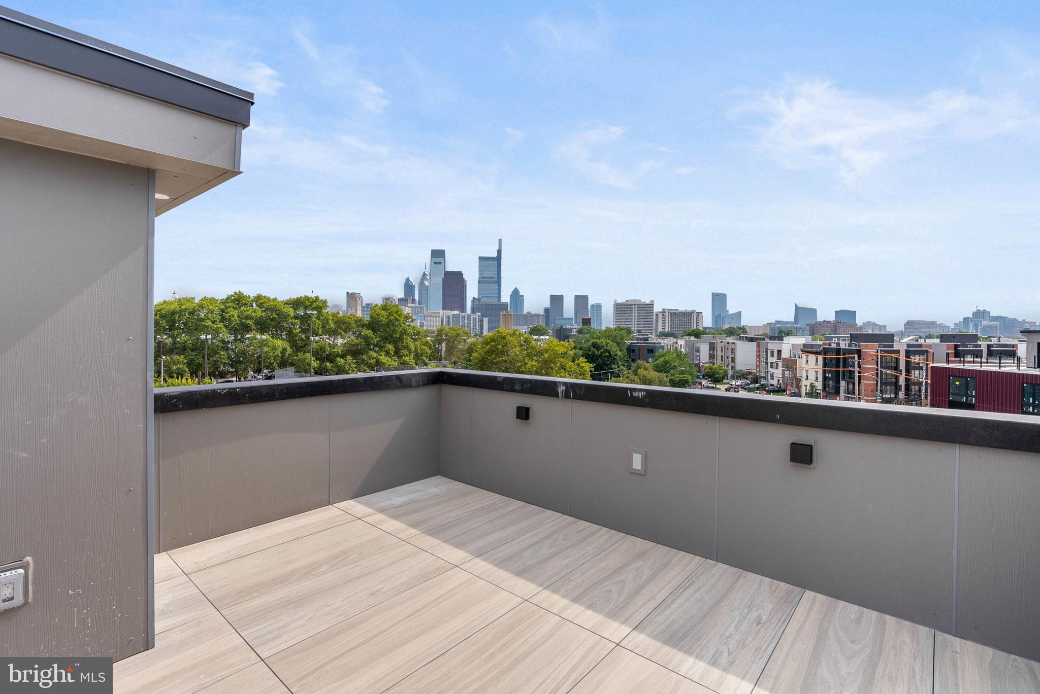 FAIRMOUNT - Residential