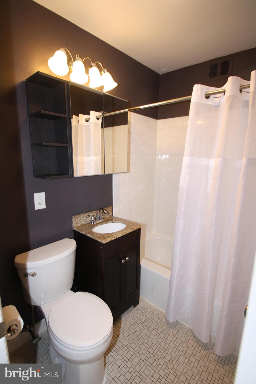 WASHINGTON SQ WEST - Residential