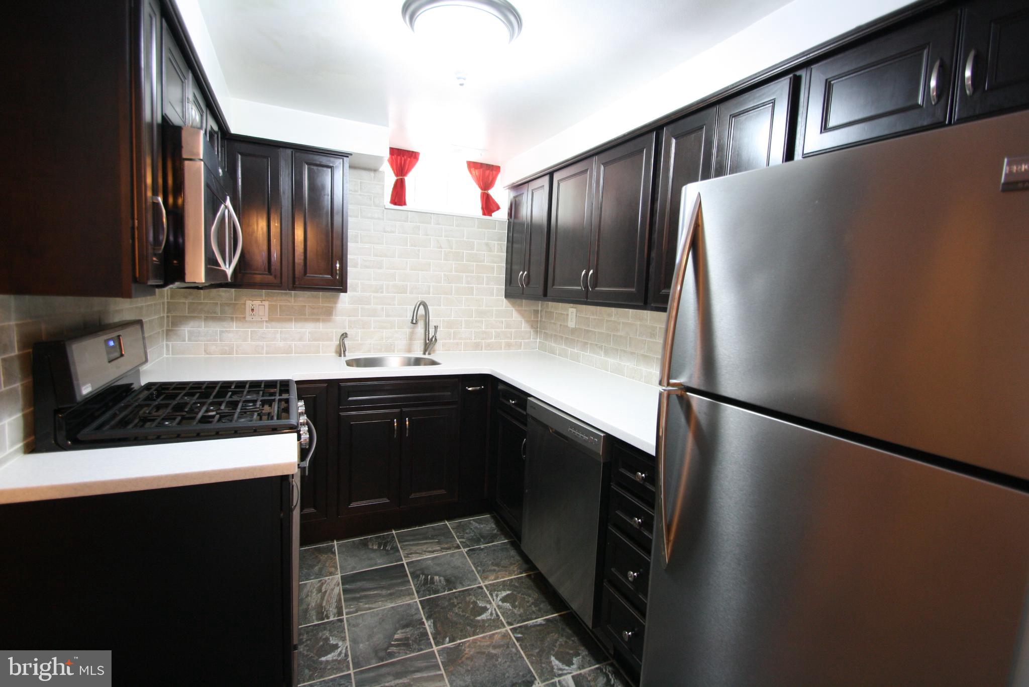 WASHINGTON SQ WEST - Residential