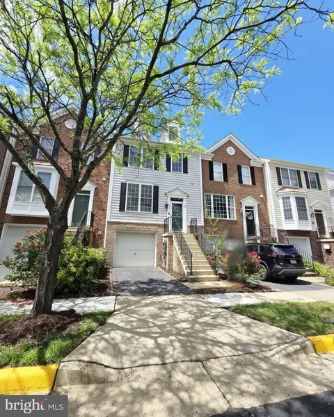 43671 Scarlet Sq, Chantilly, VA MLS: VALO2095626