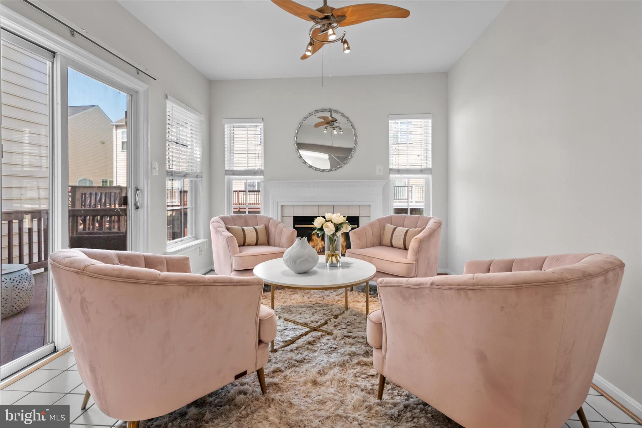 SOUTH RIDING - Residential