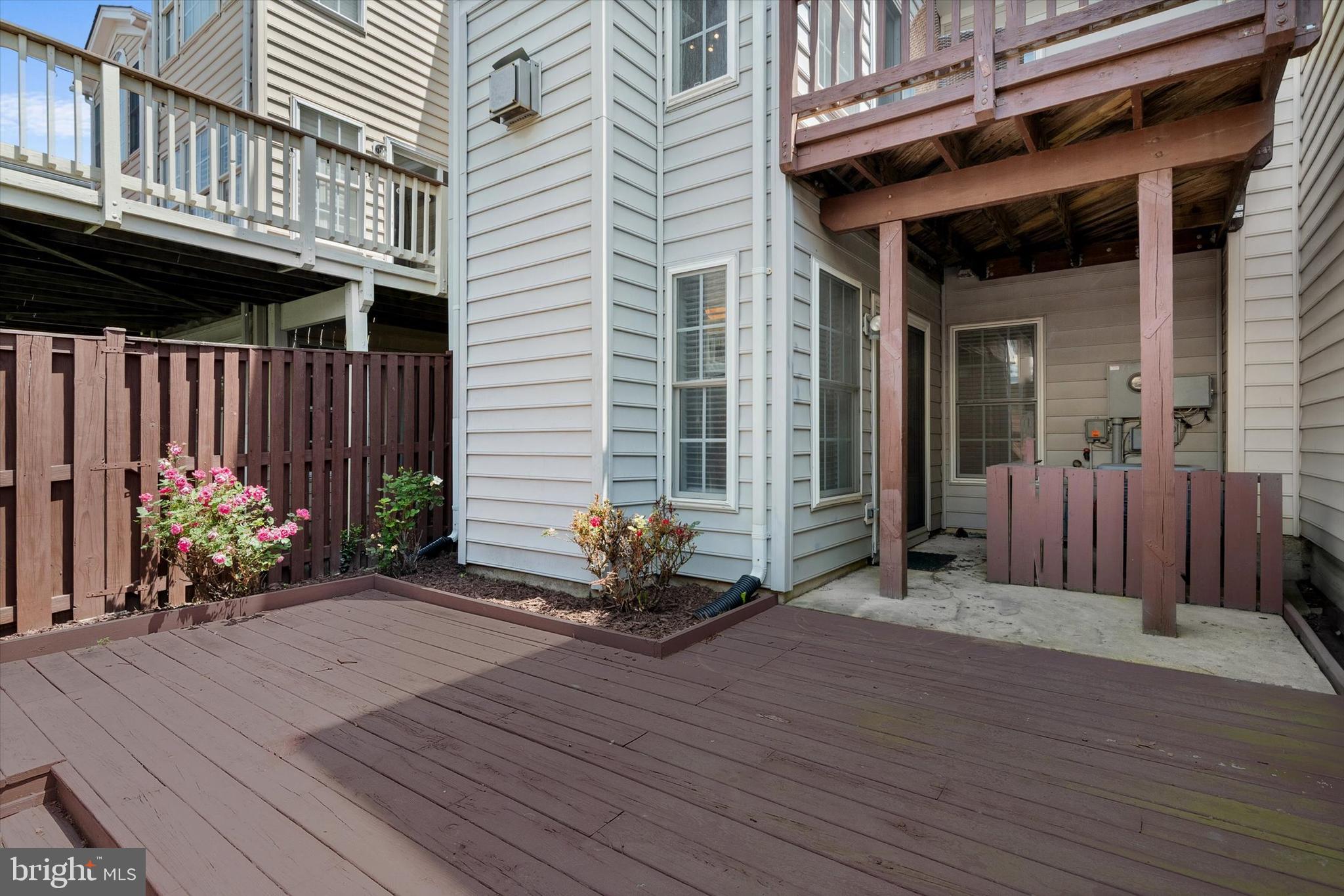 SOUTH RIDING - Residential