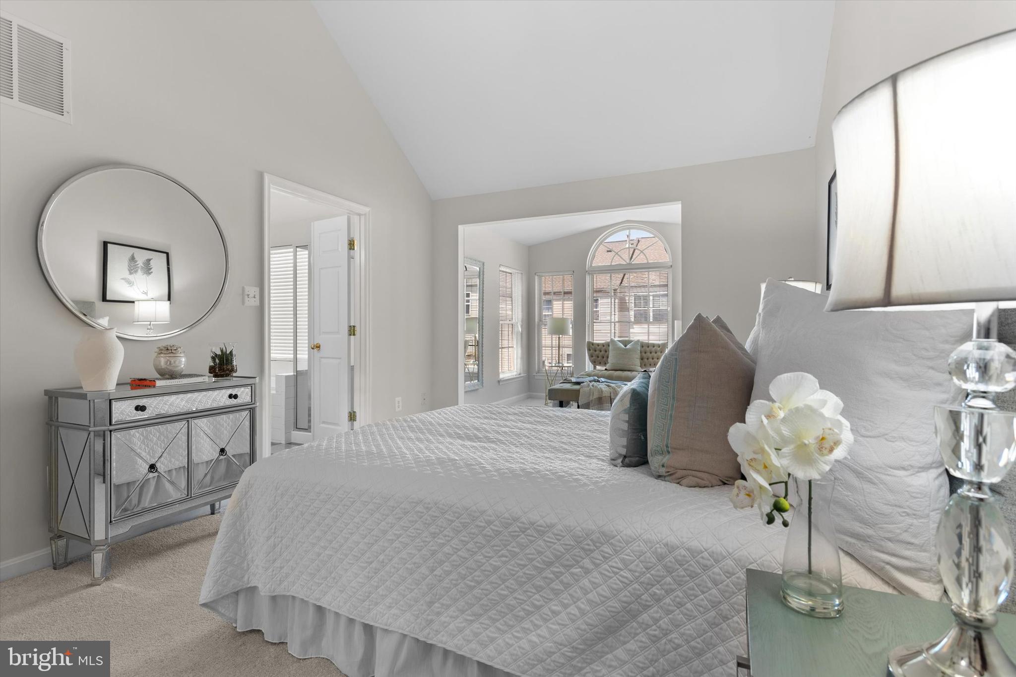 SOUTH RIDING - Residential