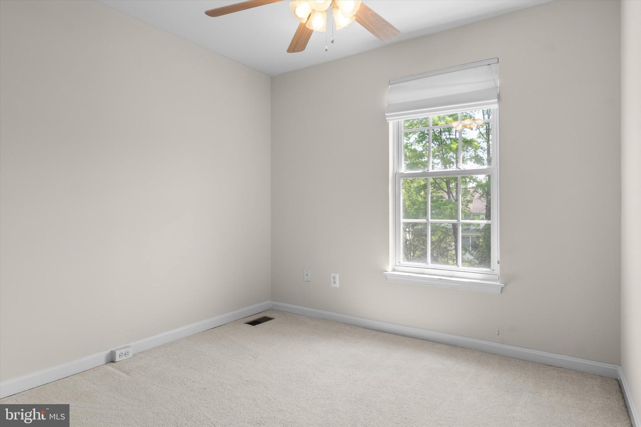 SOUTH RIDING - Residential