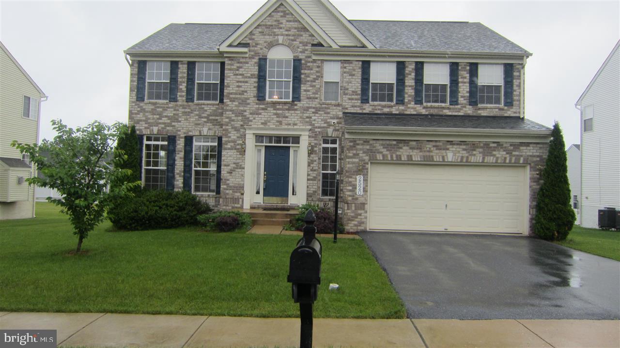 Spacious 2 story colonial in Brownstone manor. 4 Bedrooms, 2.5 Baths, 2 car garage, master suite w/walk-in closet and separate bath w/garden tub. 2 car garage and a lot more. HSA home warranty included.