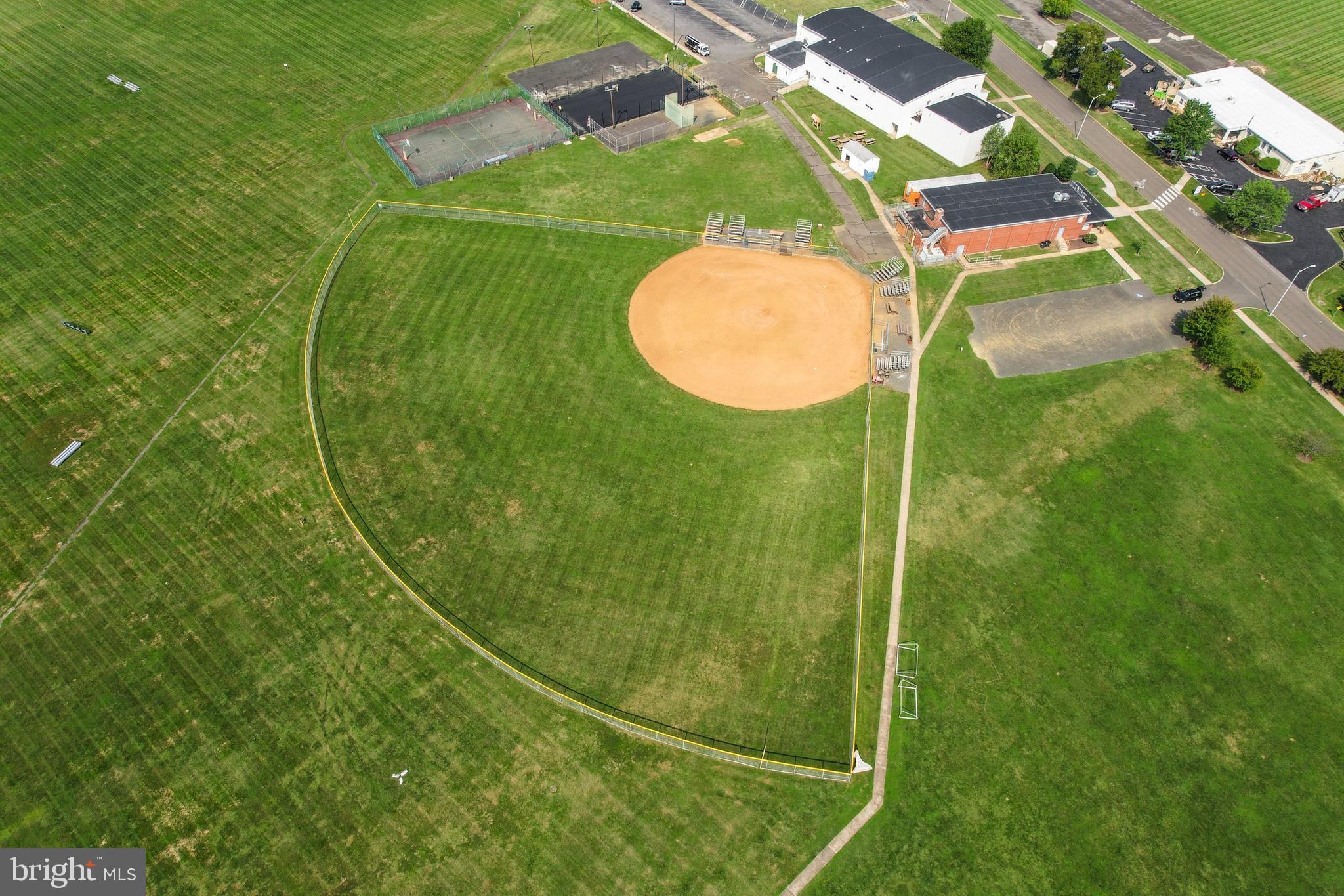 BROOKSIDE - Residential