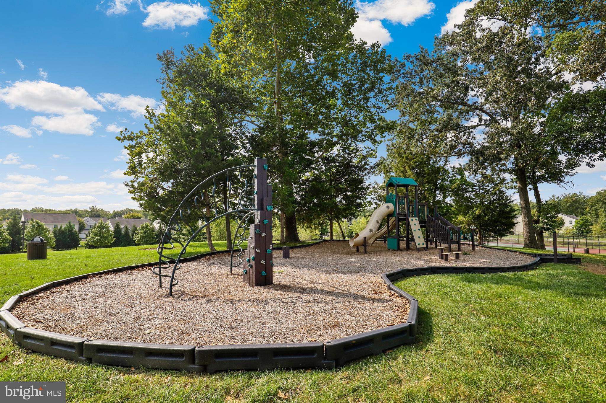 BROOKSIDE - Residential