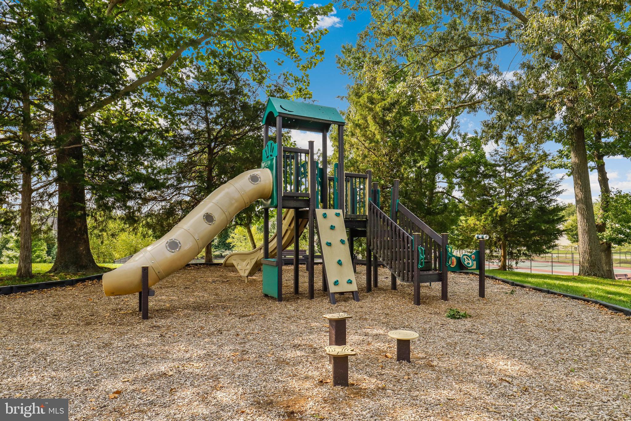 BROOKSIDE - Residential