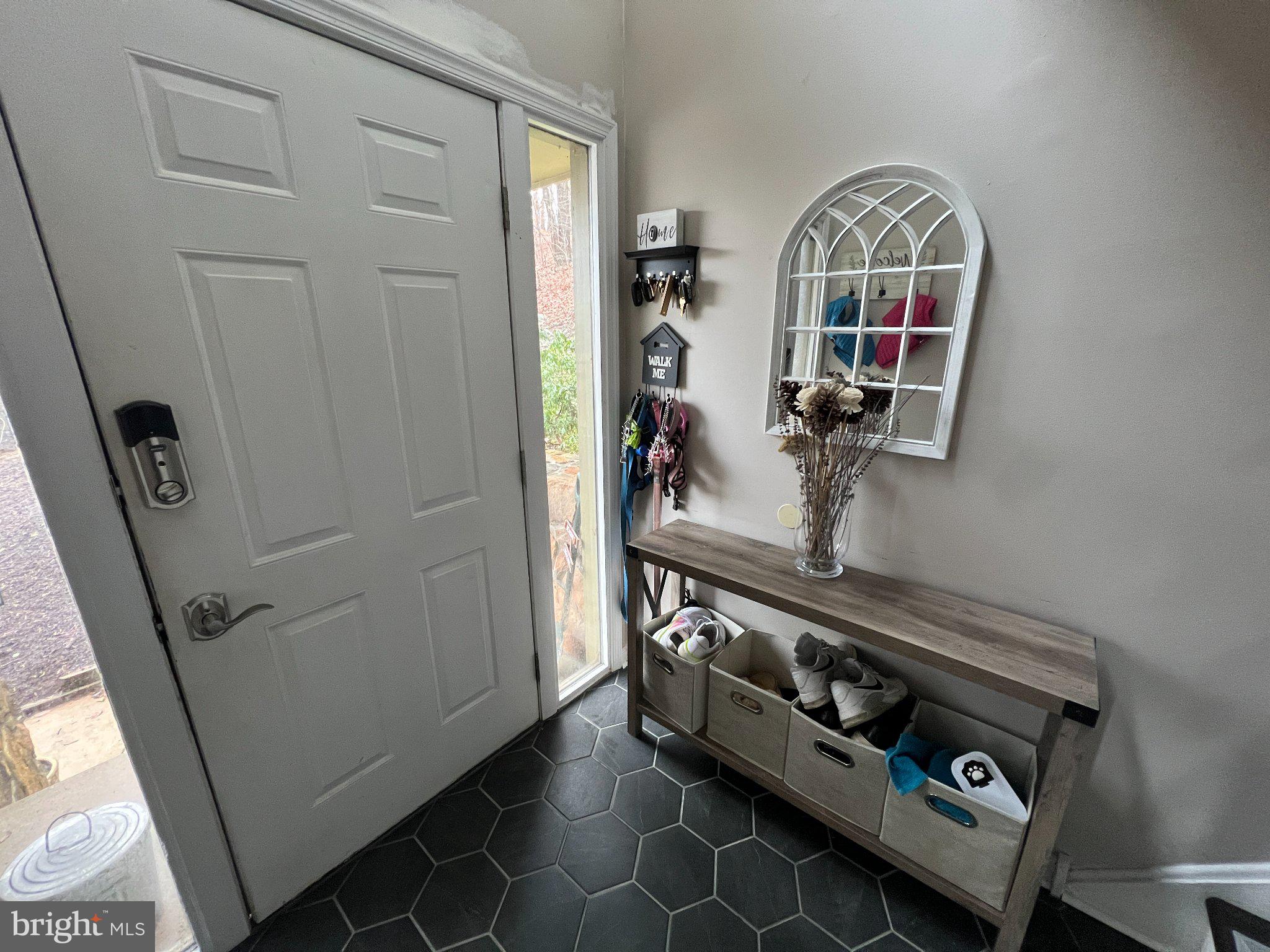 488 LYNETREE DRIVE 4-A