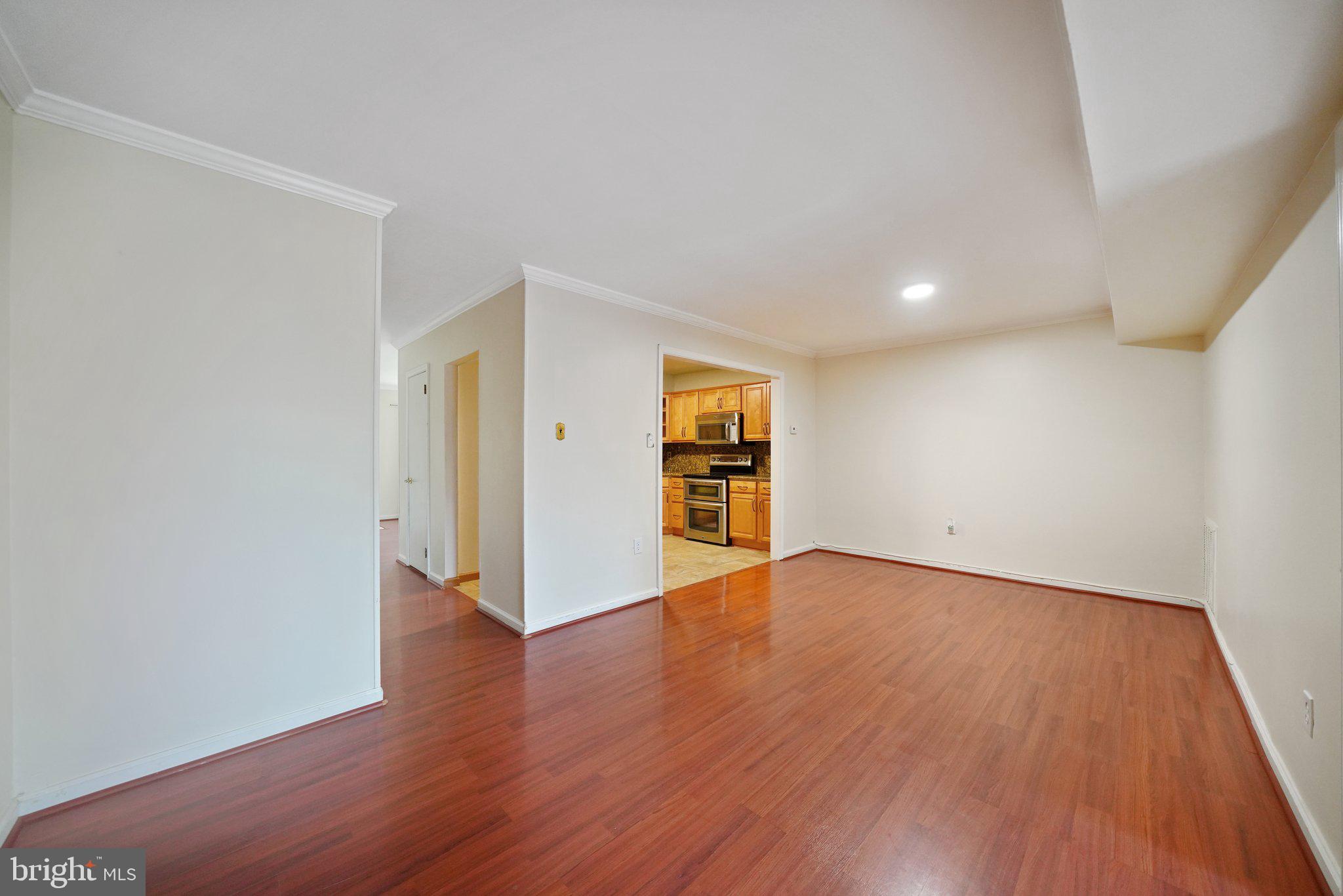 ORCHARD COURTS - Residential