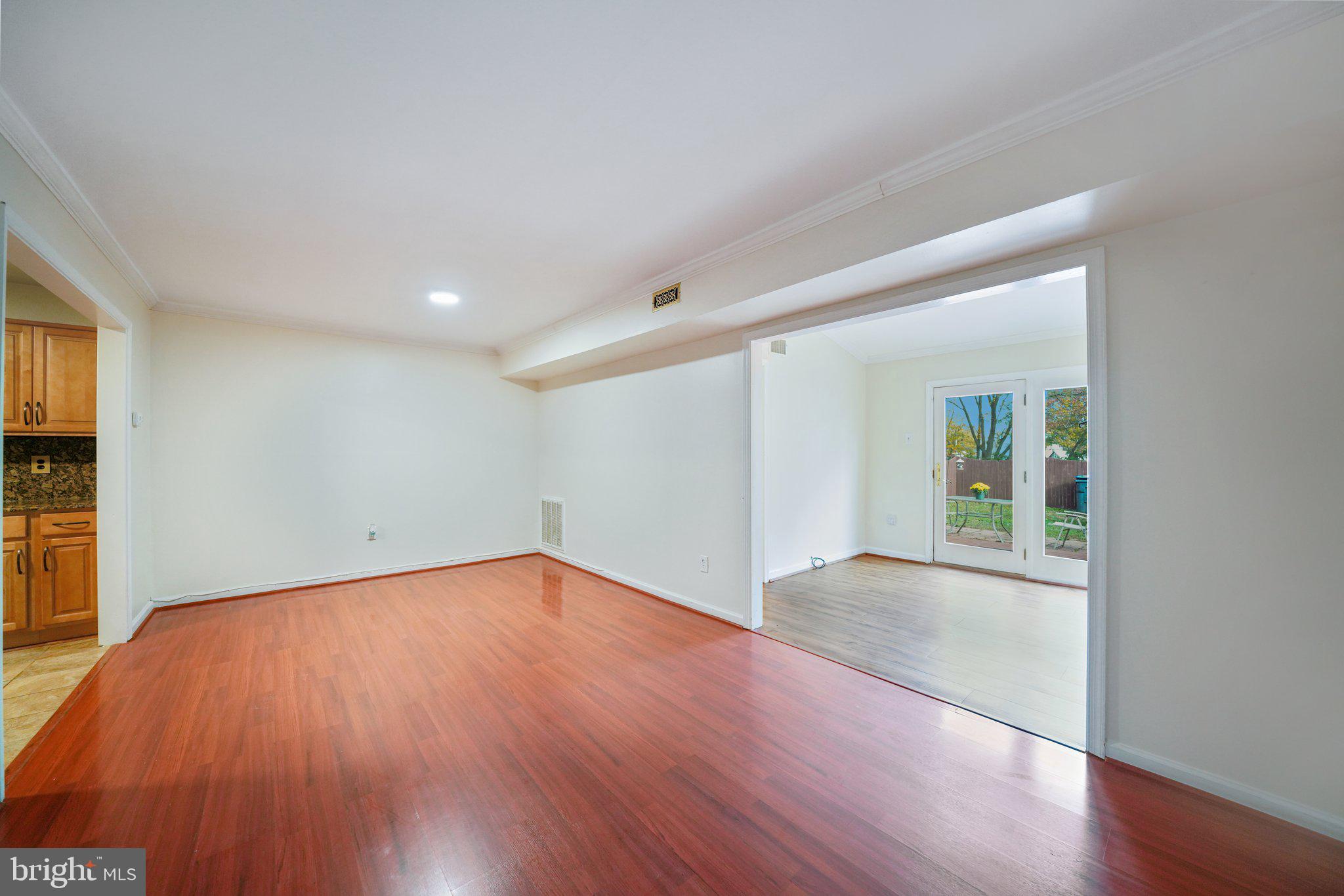 ORCHARD COURTS - Residential