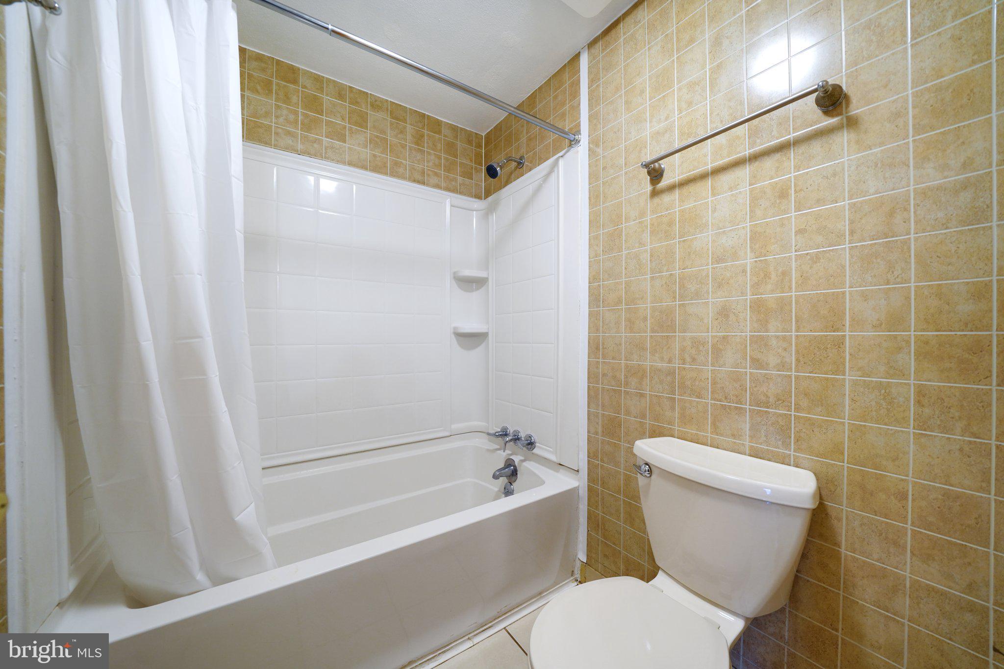 ORCHARD COURTS - Residential