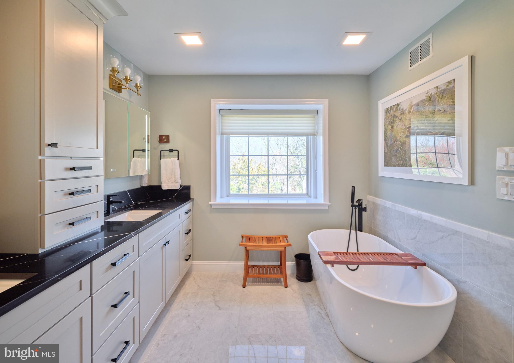 DEVONSHIRE ESTATES - Residential