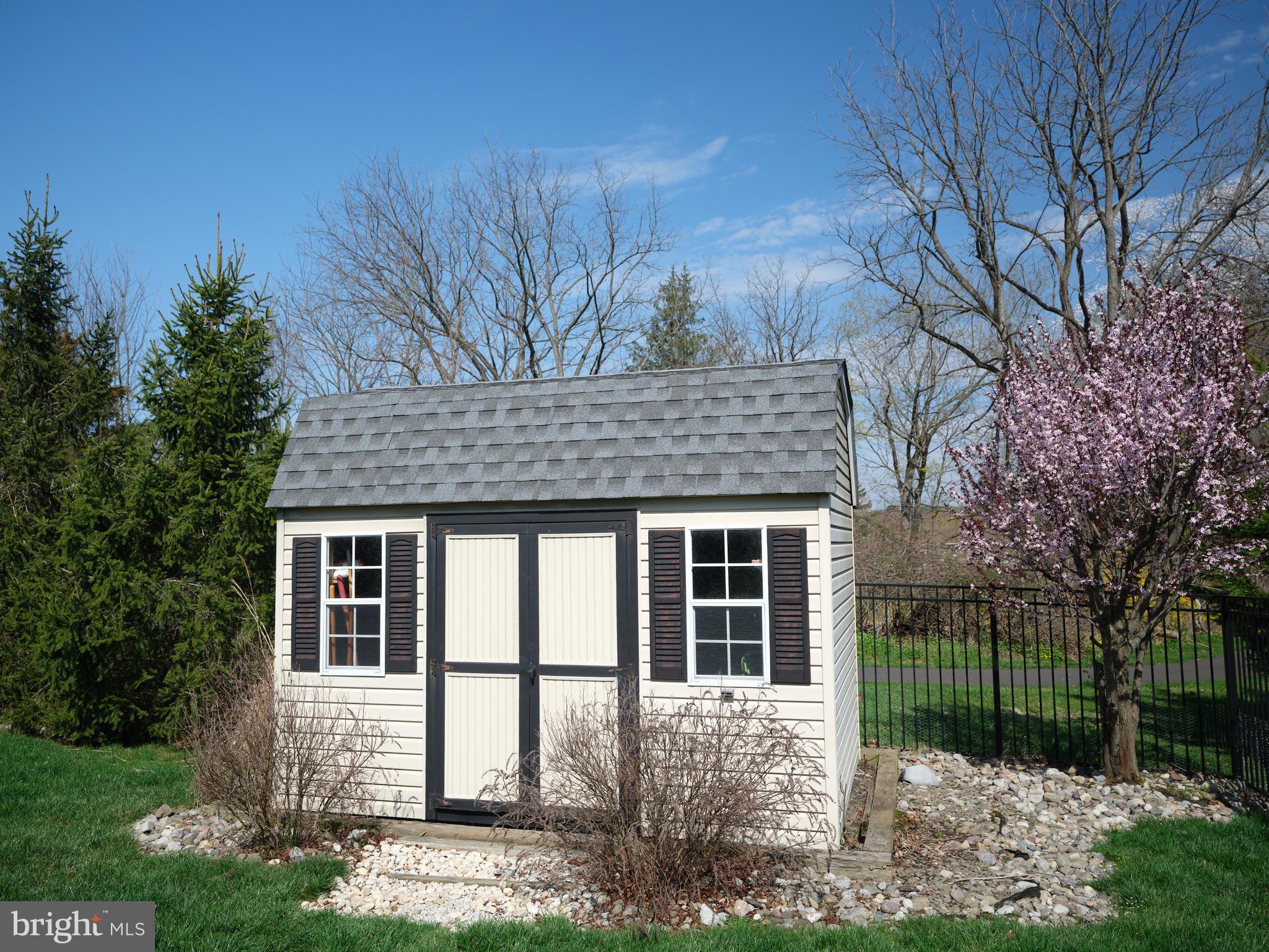 DEVONSHIRE ESTATES - Residential