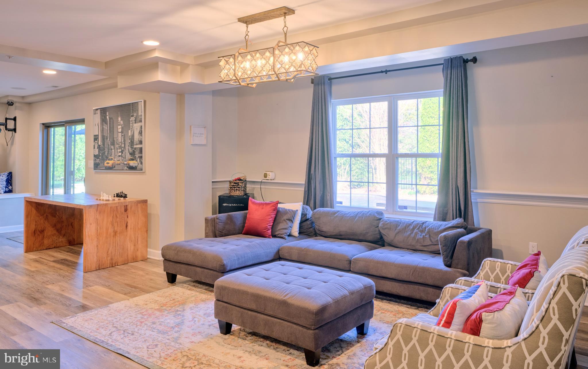 DEVONSHIRE ESTATES - Residential