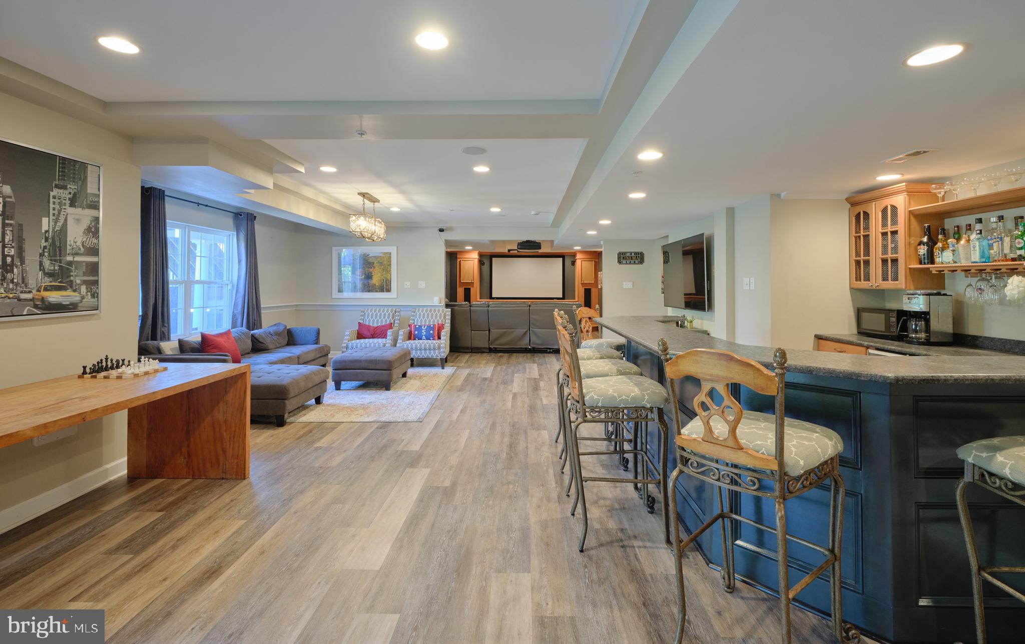 DEVONSHIRE ESTATES - Residential