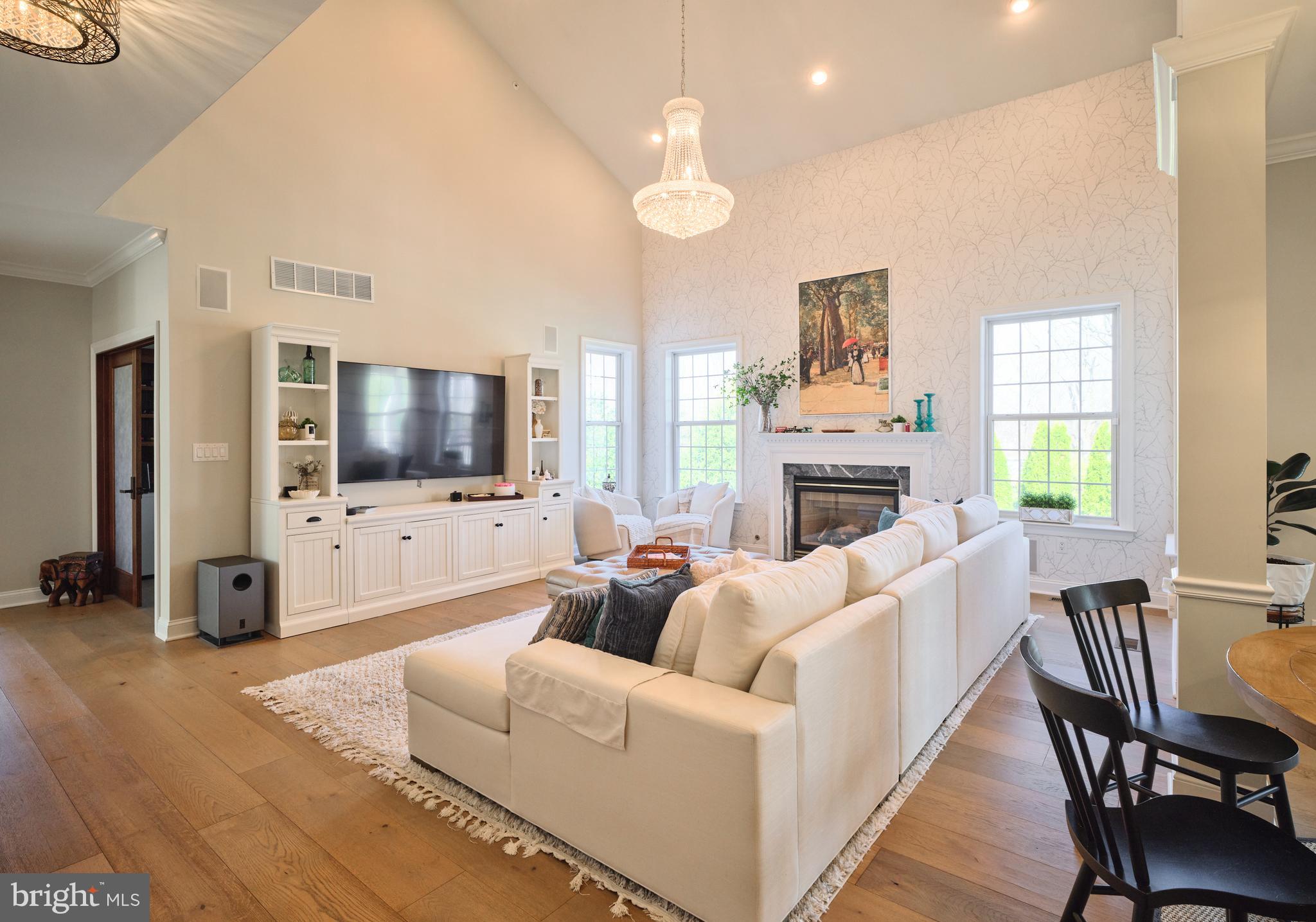 DEVONSHIRE ESTATES - Residential