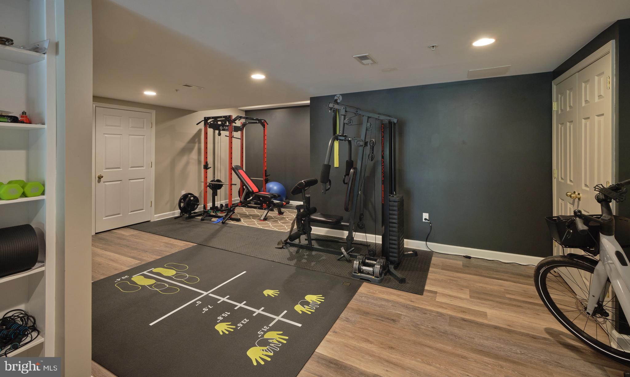 DEVONSHIRE ESTATES - Residential