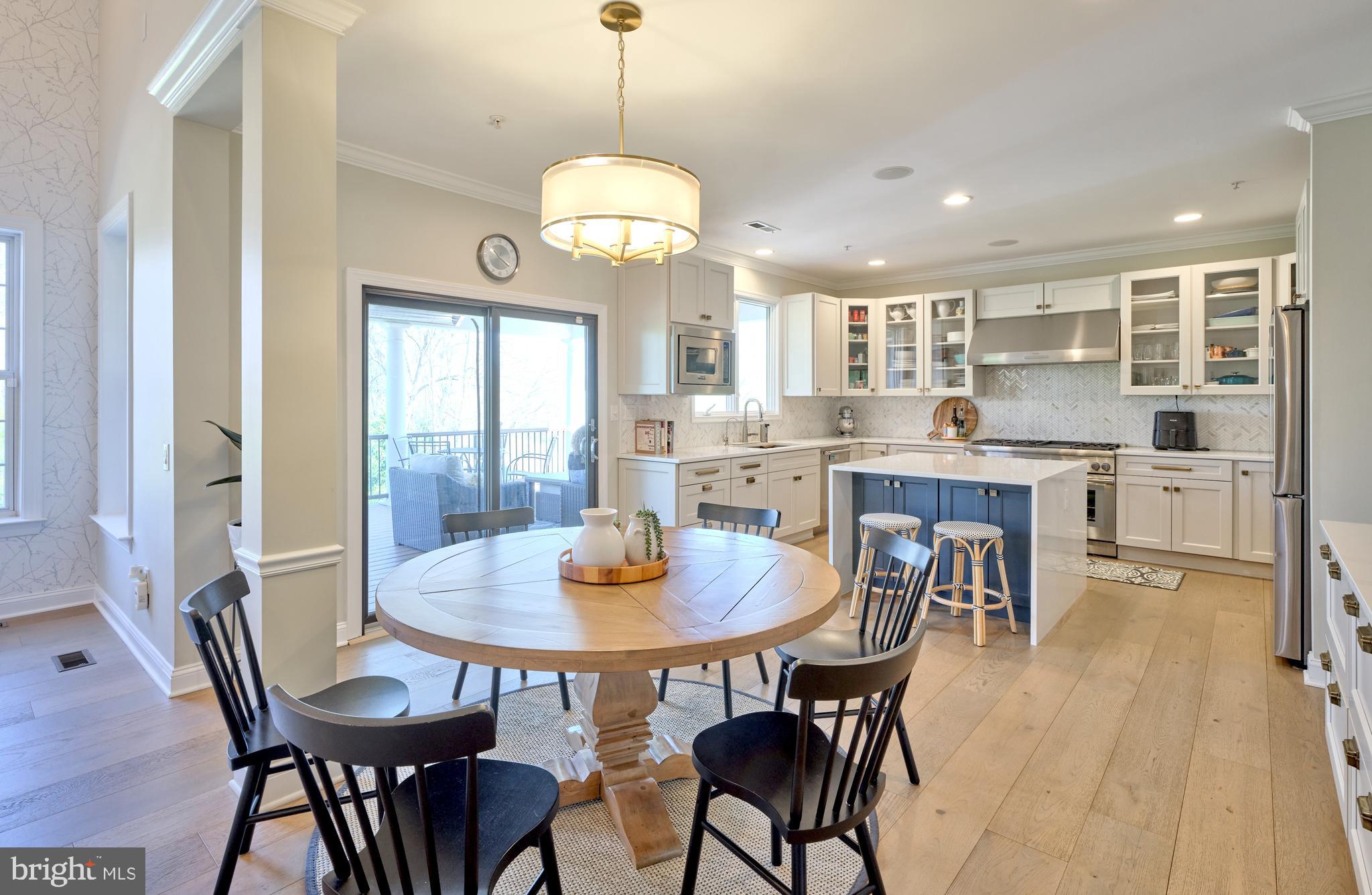 DEVONSHIRE ESTATES - Residential