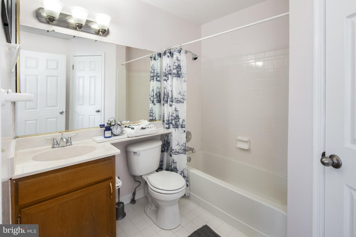 QUAKER HILL - Residential