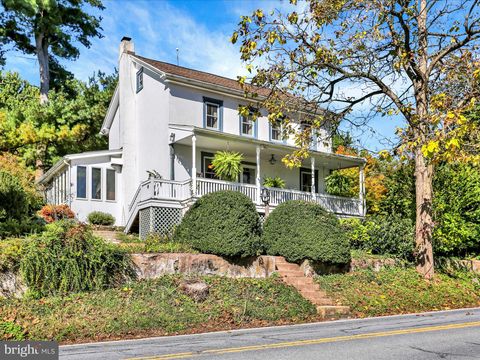 31 IMPERIAL DRIVE READING PA 19607