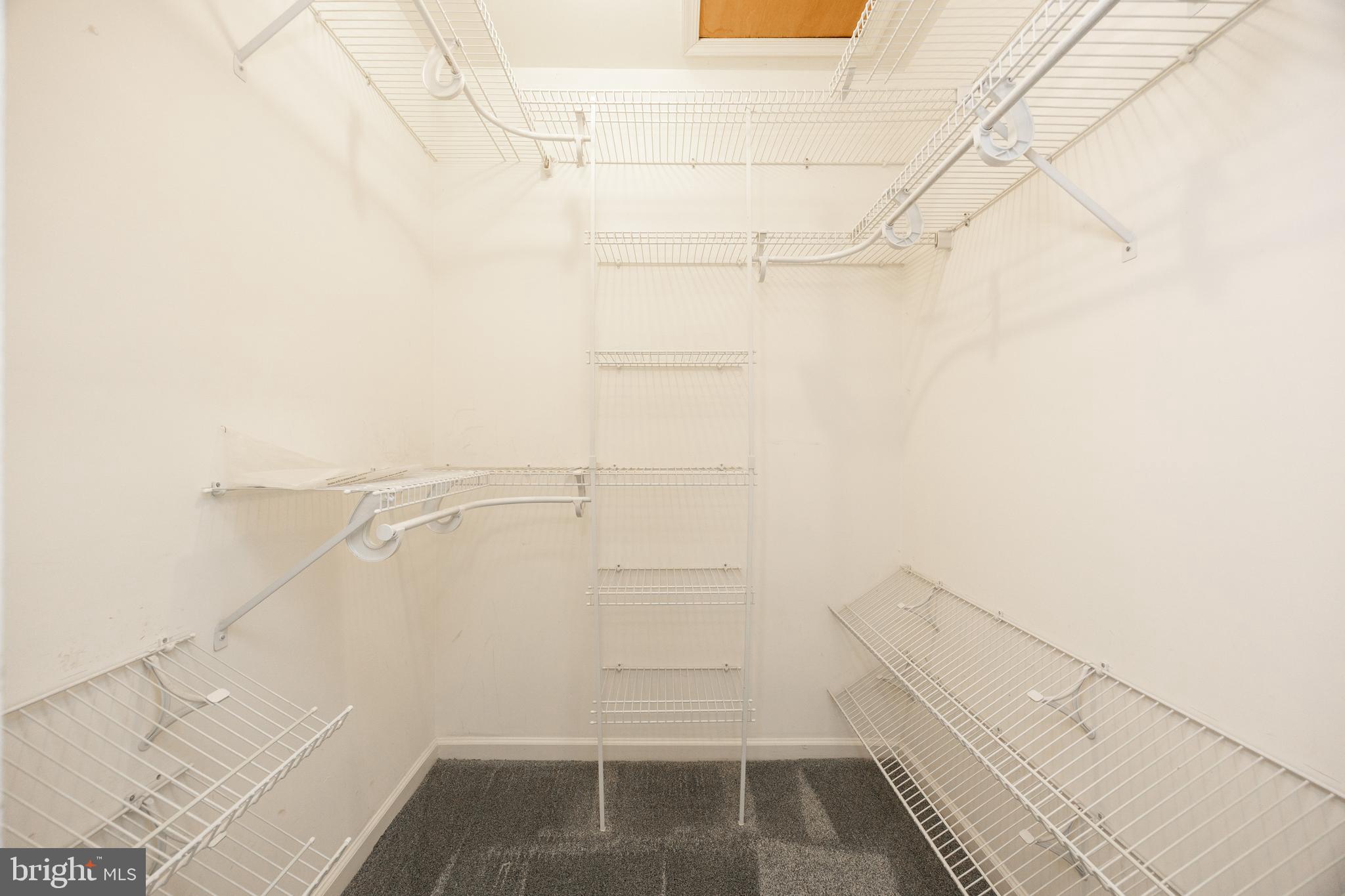 GOLFVIEW - Residential