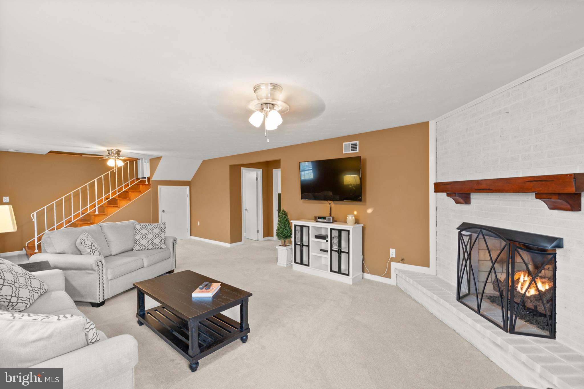 A MELVIN LEWIS - Residential