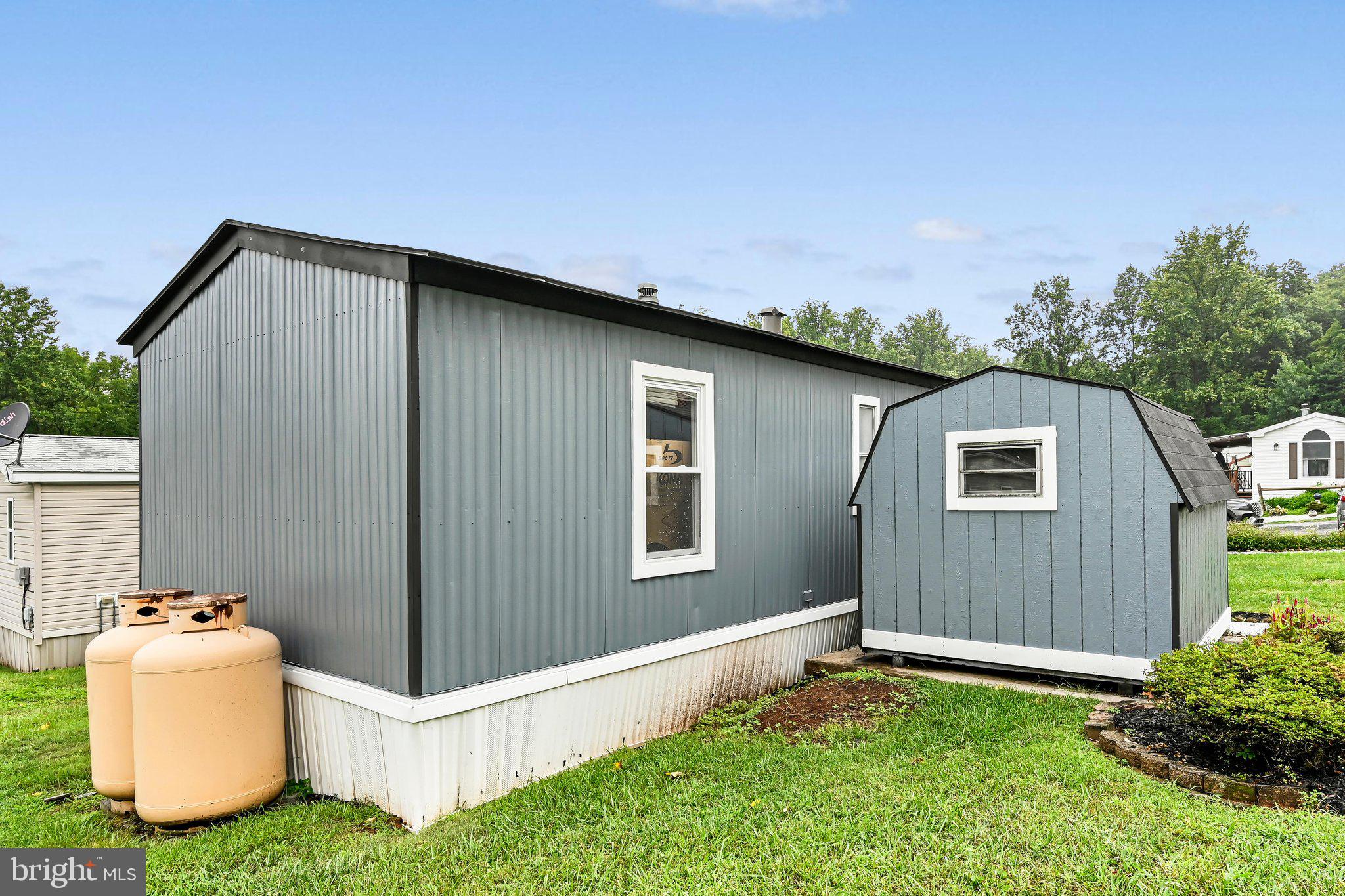 7 SPRUCE DRIVE