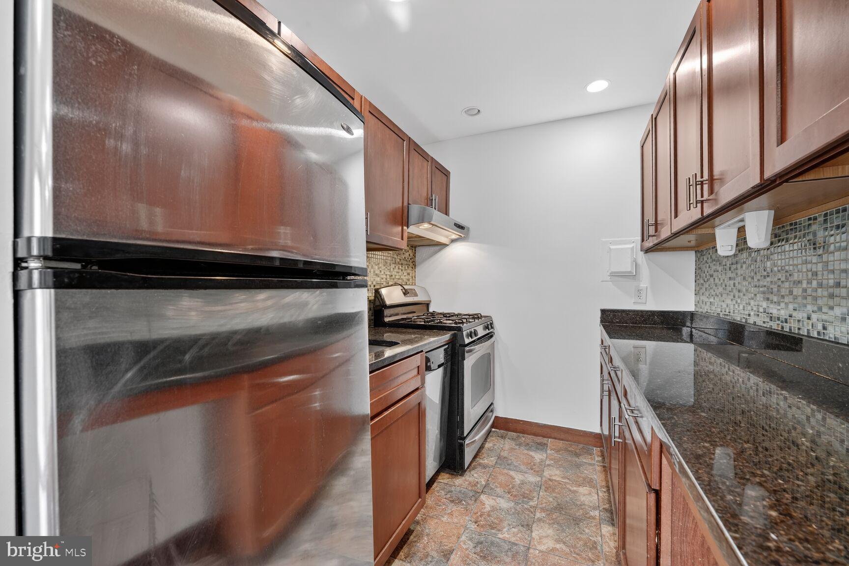 OCCOQUAN RIDGE - Residential