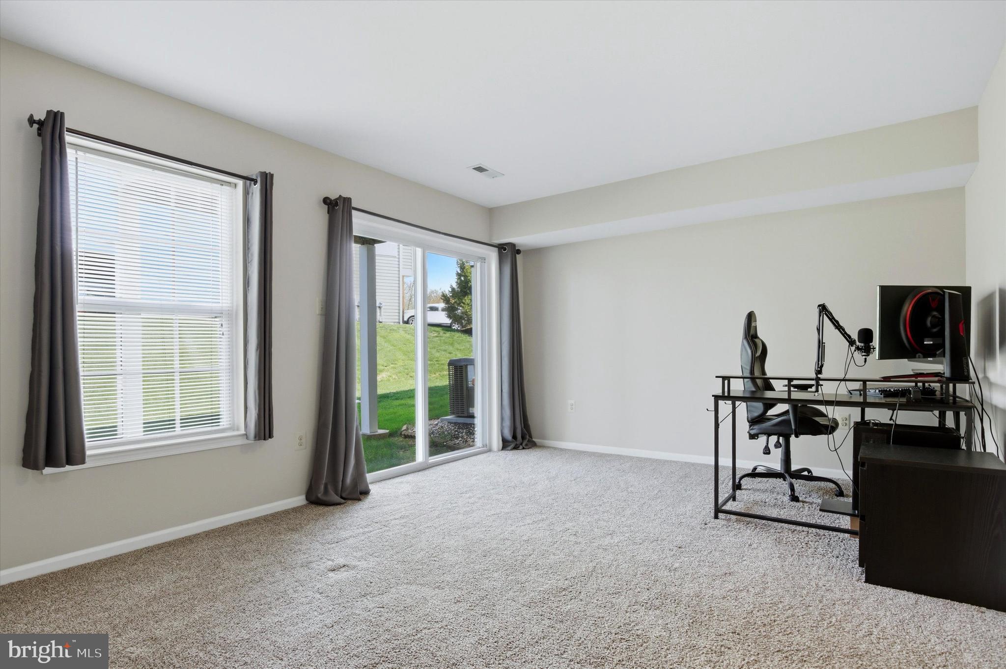 VILL AT COUNTRY VIEW - Residential