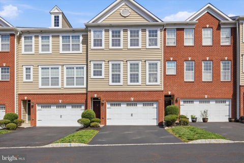 Townhouse For Sale - 15 Wildflower Court<br/> Montgomery County, TELFORD, PA 18969