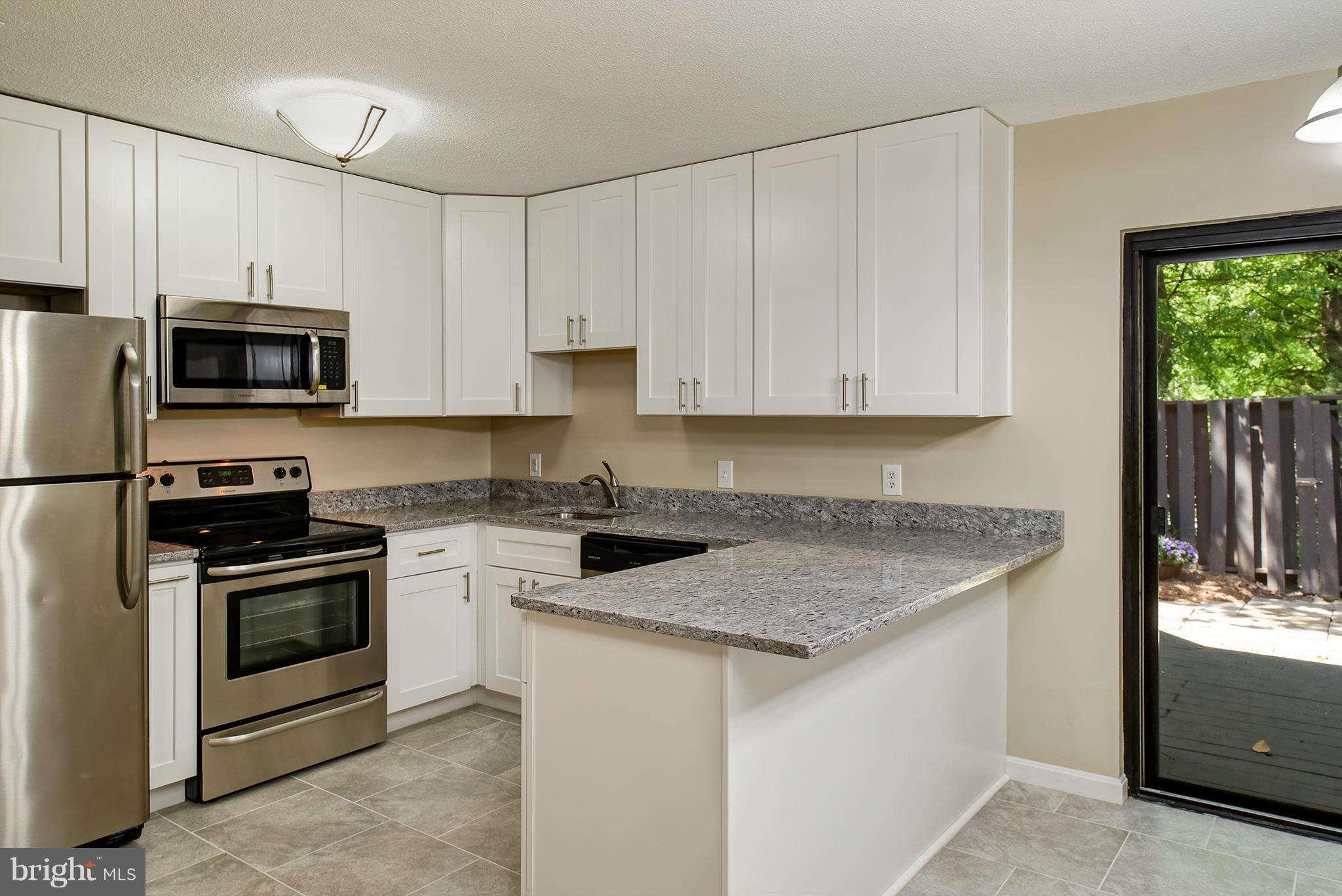 RESTON - Residential