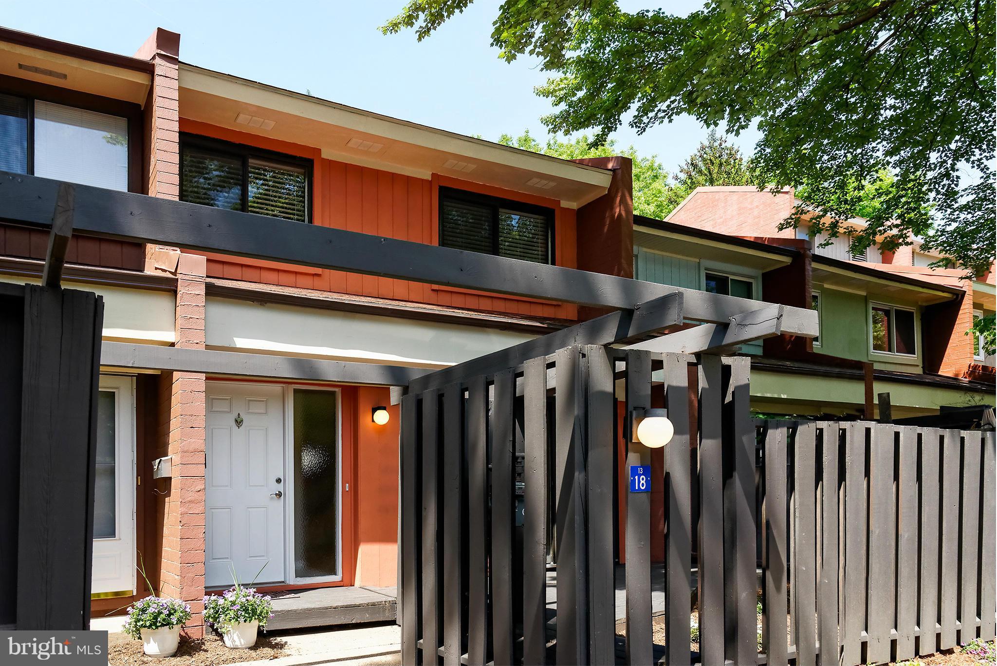 RESTON - Residential