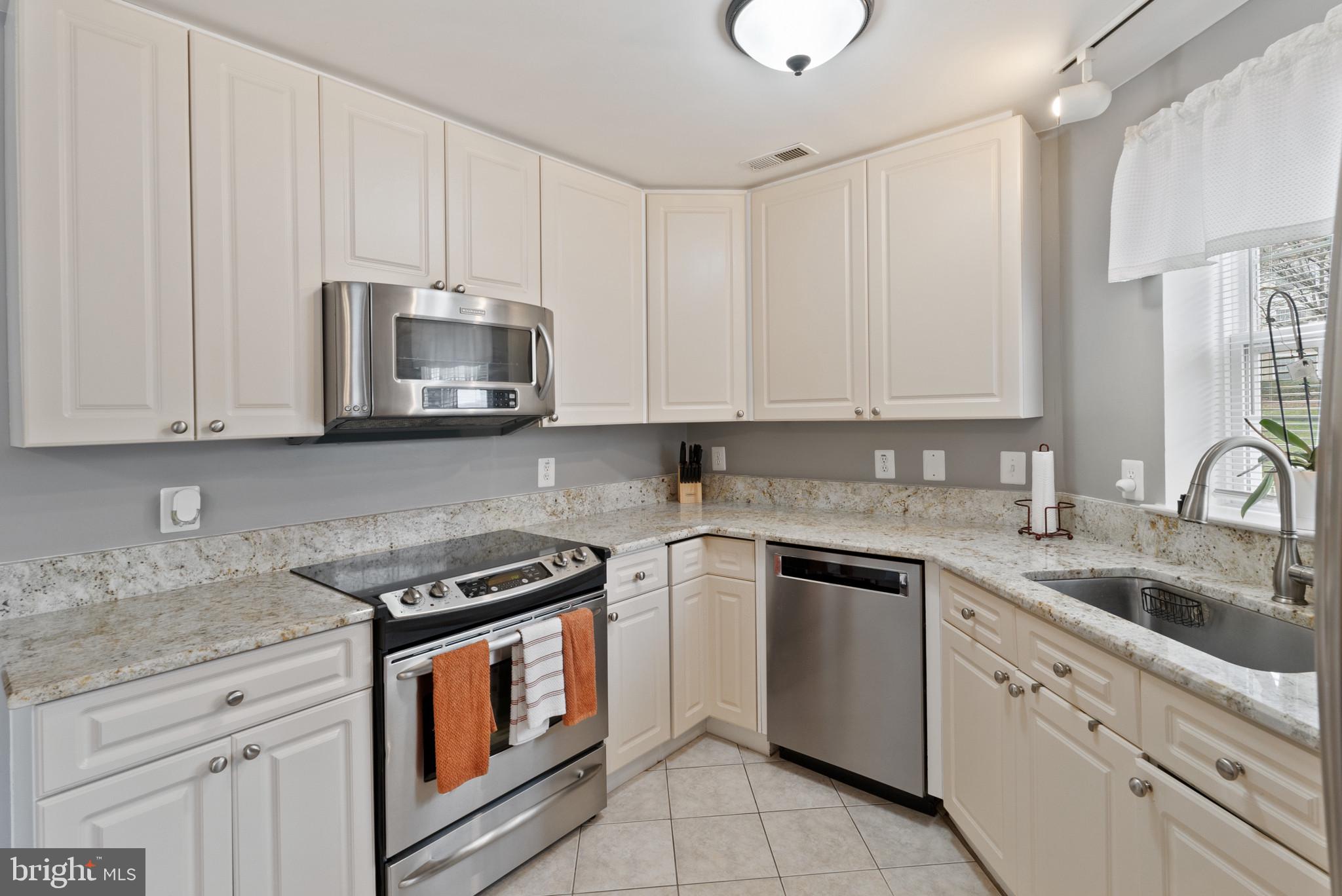 ECHO GLEN - Residential