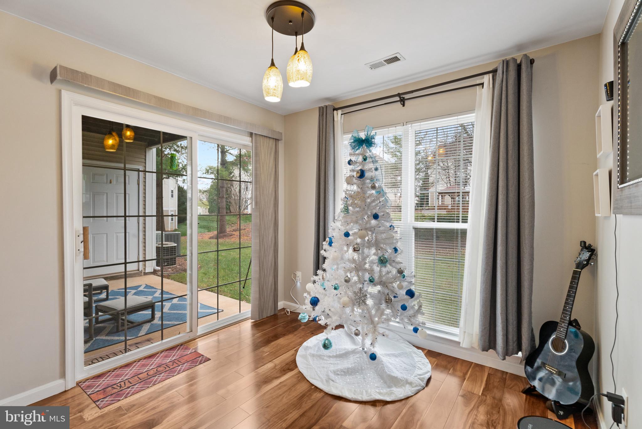 ECHO GLEN - Residential