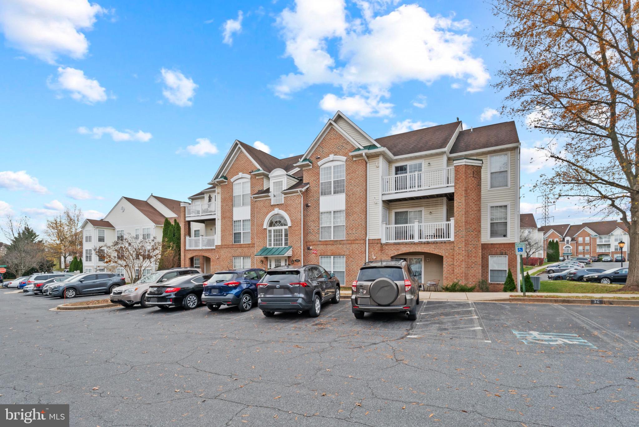 ECHO GLEN - Residential