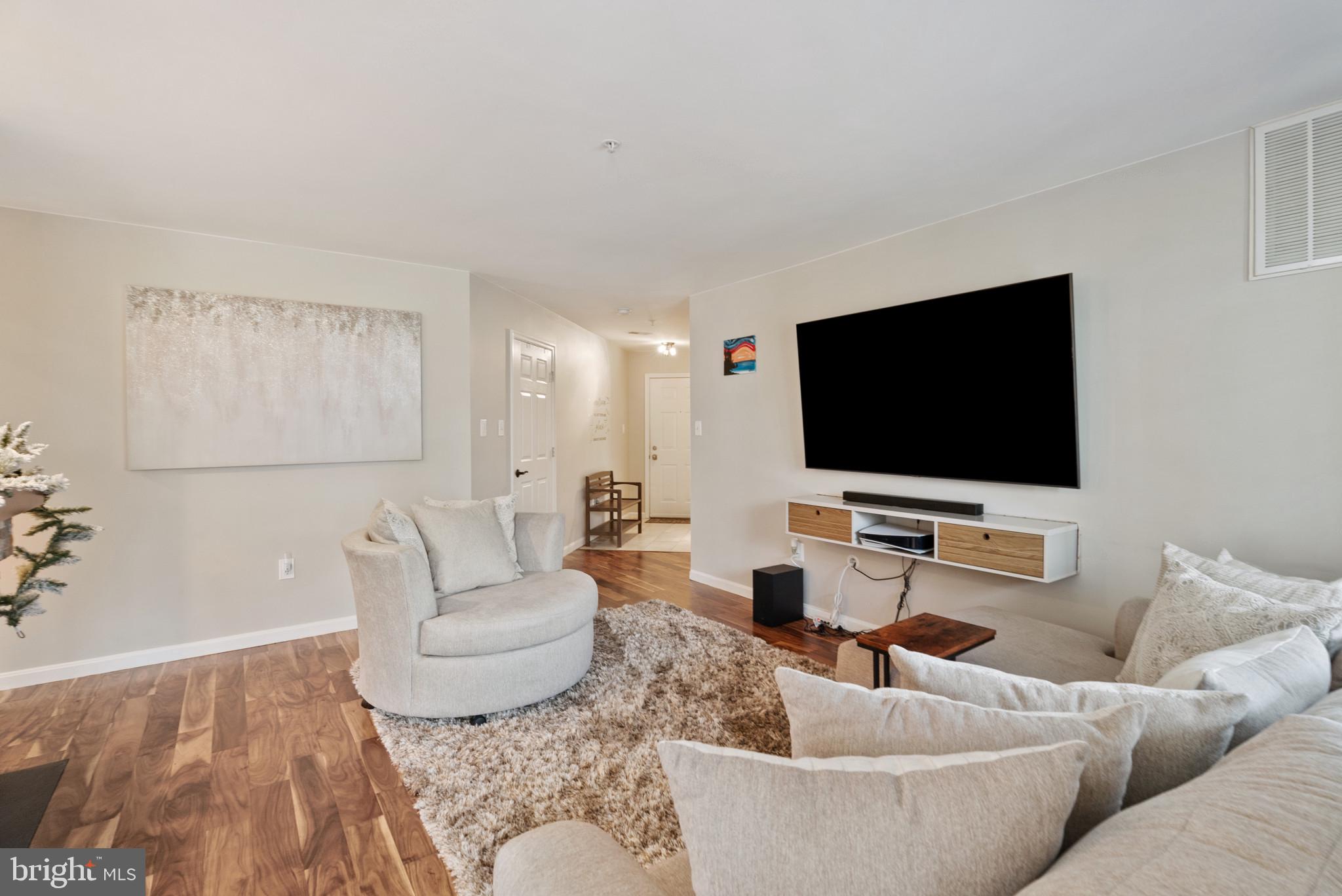 ECHO GLEN - Residential